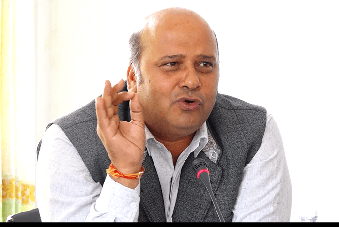 समाजवादी पार्टीको आरोपआफ्ना सांसद सरकारद्धारा अपहरण