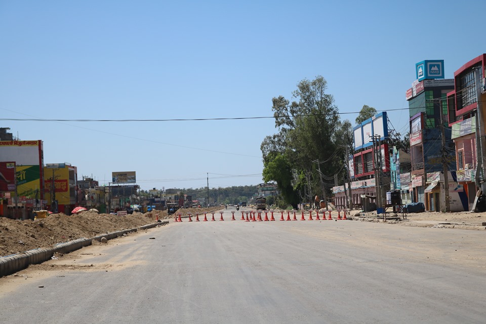 देशैभर ‘लकडाउन’ जारी राखेको छ।