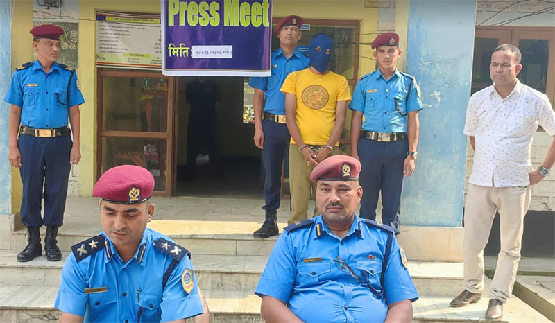 महिलालाई आगो लगाएर जलाउने खडायतलाई प्रहरीले गर्‍यो सार्वजनिक