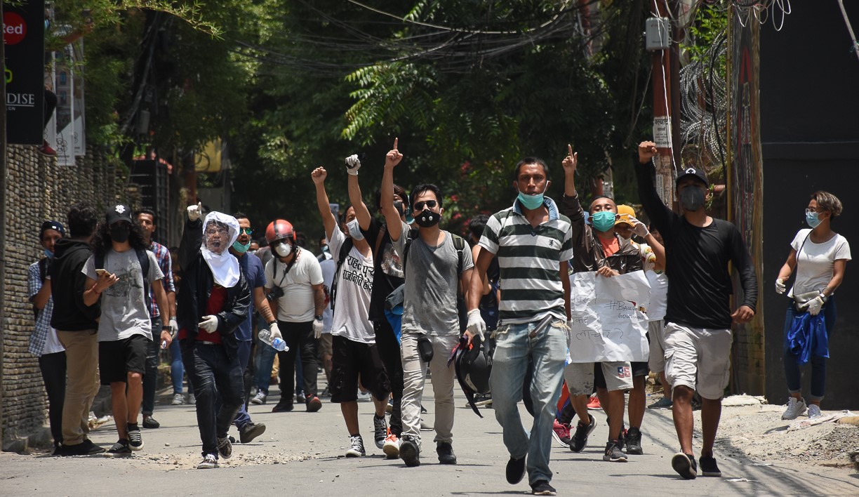 बालुवाटारमा विगत केही दिनदेखि सरकारविरुद्ध आन्दोलन