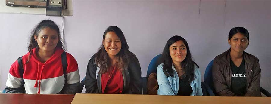 नेपाल चेम्वर अफ कमर्सद्धारा छात्रवृत्ति प्रदान