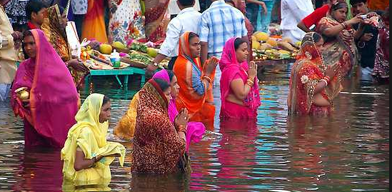 उदाउँदो सूर्यलाई अर्घ दिई छठपर्व आज समापन