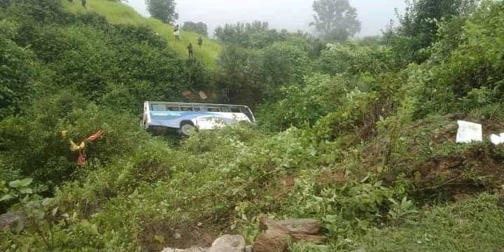 डोटी बस दुर्घटनामा  ३ जनाको मृत्यु
