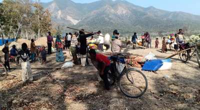 नेपालमा  अलपत्र भारतियहरु लम्कीचुँहाको आश्रयमा