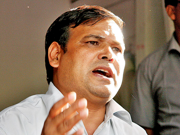 निवर्तमान सभामुख महरा नर्भिक अस्पताल भर्ना