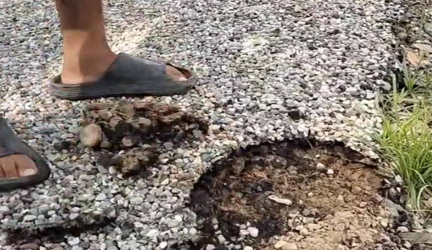 प्रदेश सरकारले पुर्नवासमा बनाउन लागेको कालोपत्रे सडक गुणस्तहिन