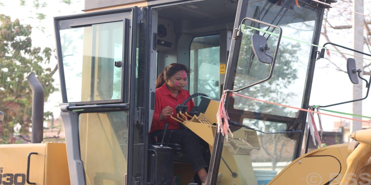 बंगलादेशमा  तीर्थयात्री बोकेको डुंगा दुर्घटना हुँदा २४ जनाको मृत्यु