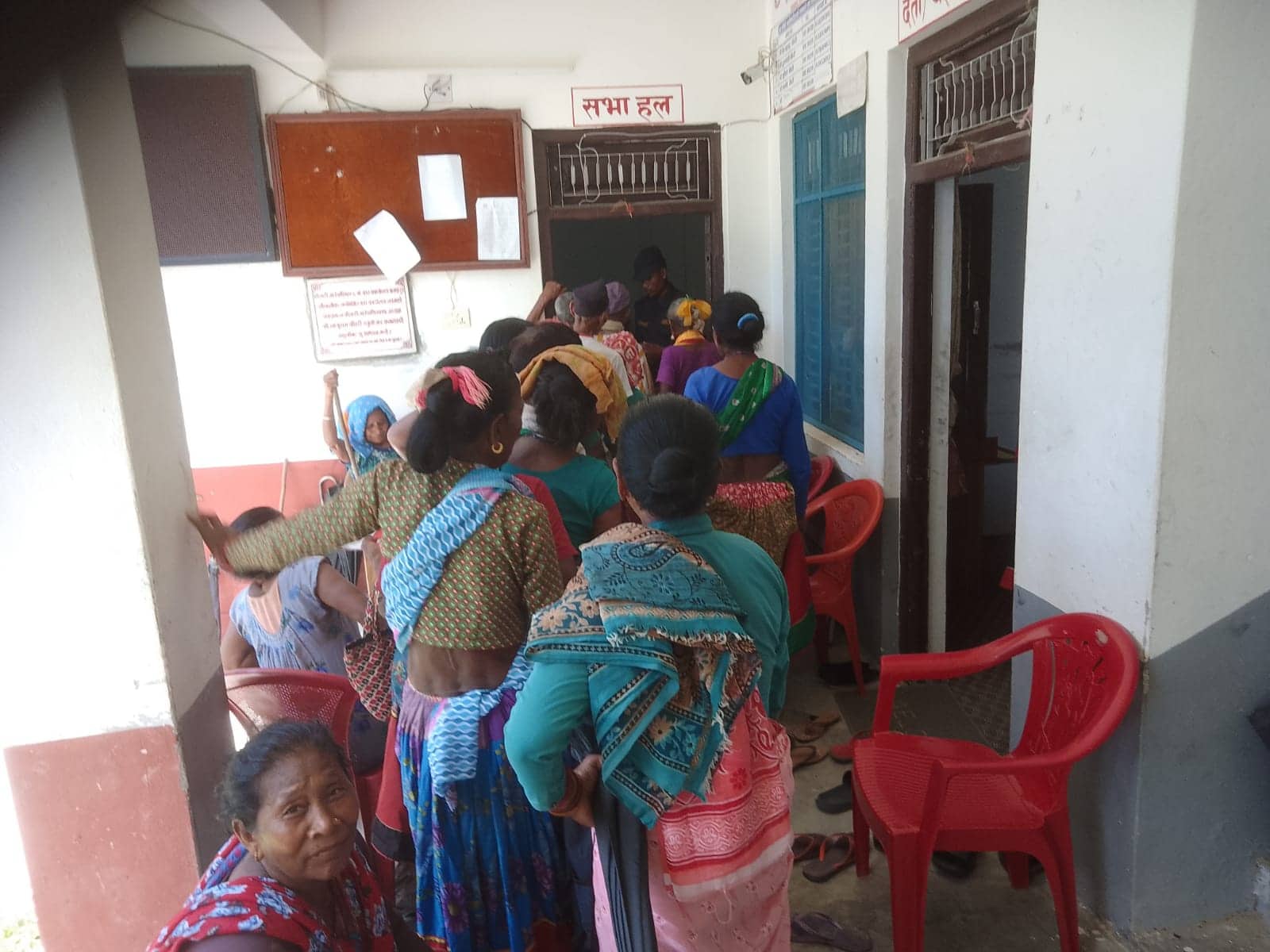 वडा कार्यालयबाट वृद्धा भत्ता वितरण सुरु