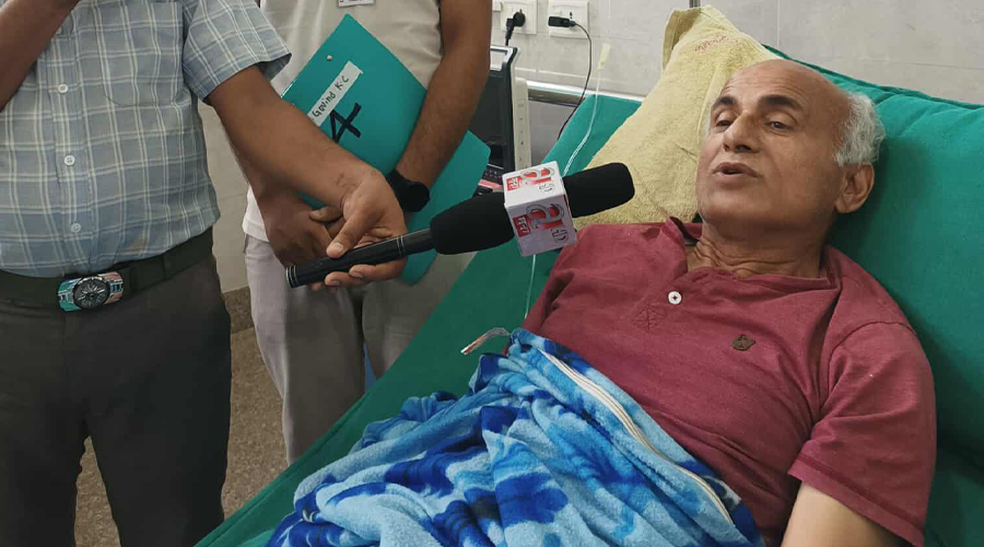 डा ः  गोविन्द केसीले तोडे अनशन