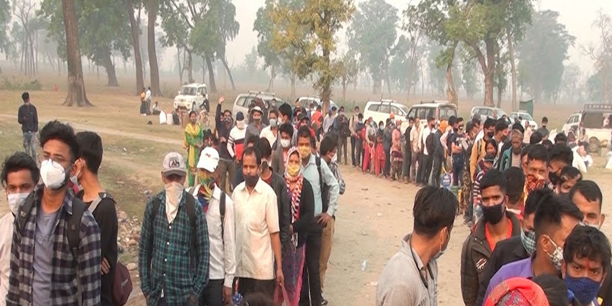 नाकामा घर फर्किनेको भीड