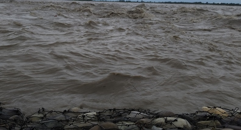 कञ्चनपुरमा निरन्तर वर्षा, तटीय क्षेत्रमा सतर्कता अपनाउन आग्रह