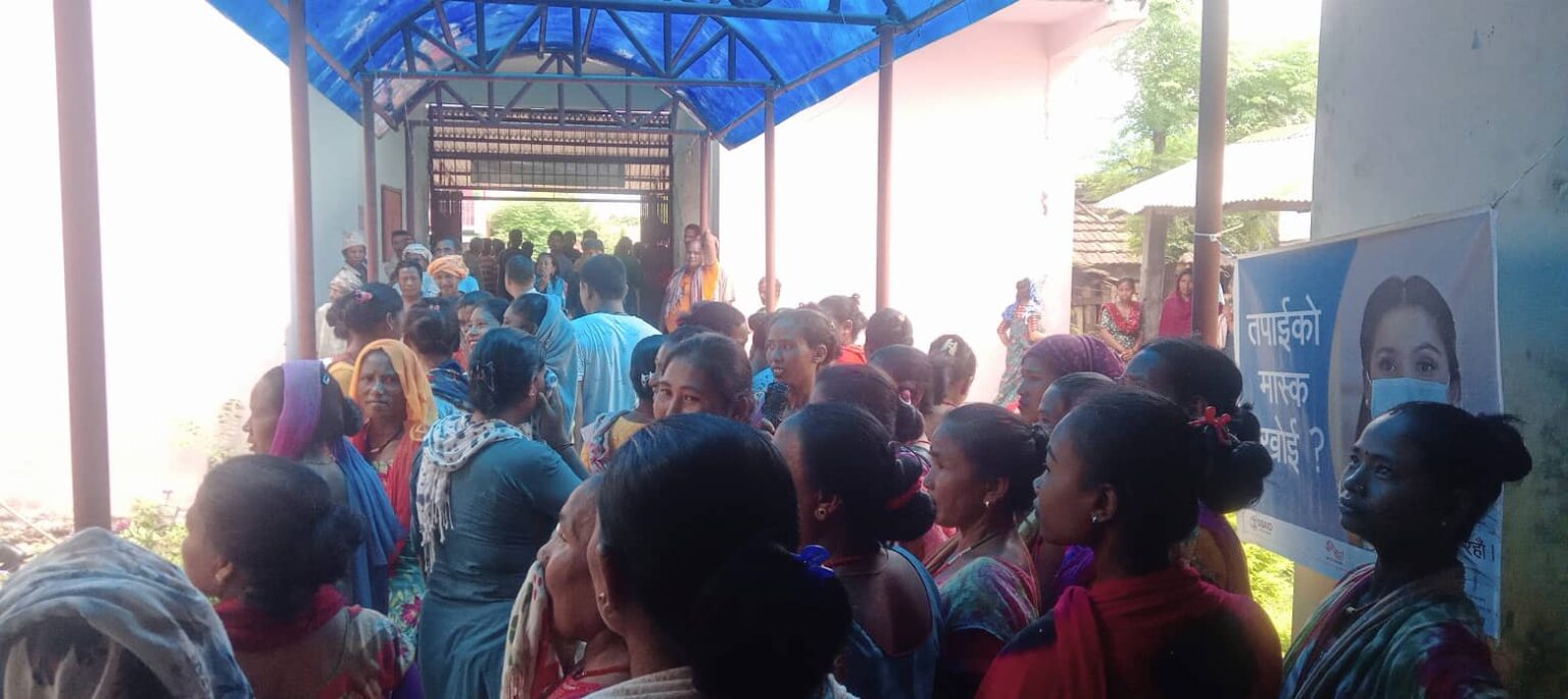 धनगढी १८ को वडा कार्यालयमा तालाबन्दी