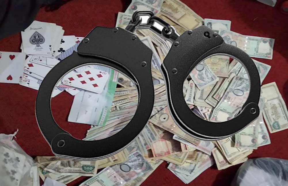 बझाङमा ११ जना जुवाडे पक्राउ