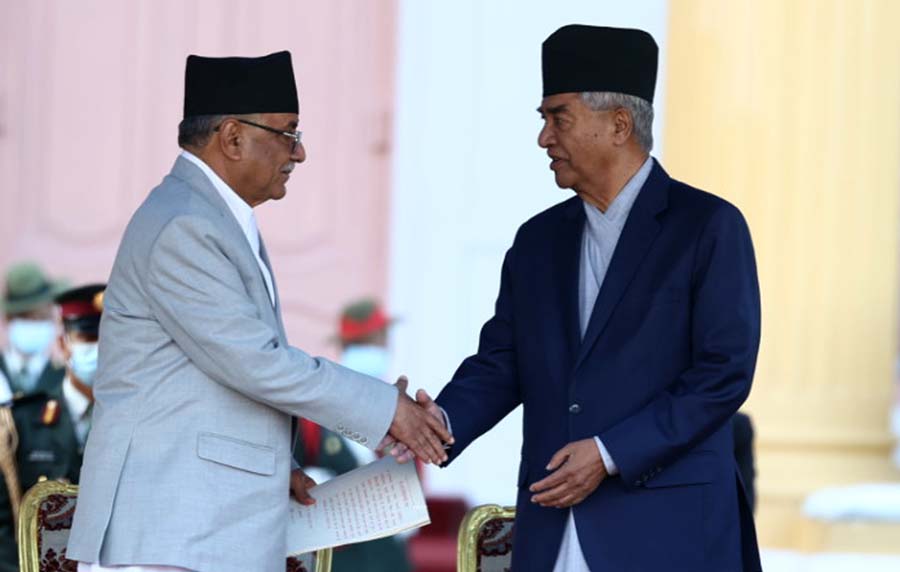 शितलनिवासमै दिए देउवाले प्रचण्डलाई शुभकामना