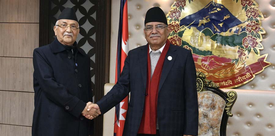 प्रचण्ड र ओलीबीच गठबन्धन जोगाउन छलफल