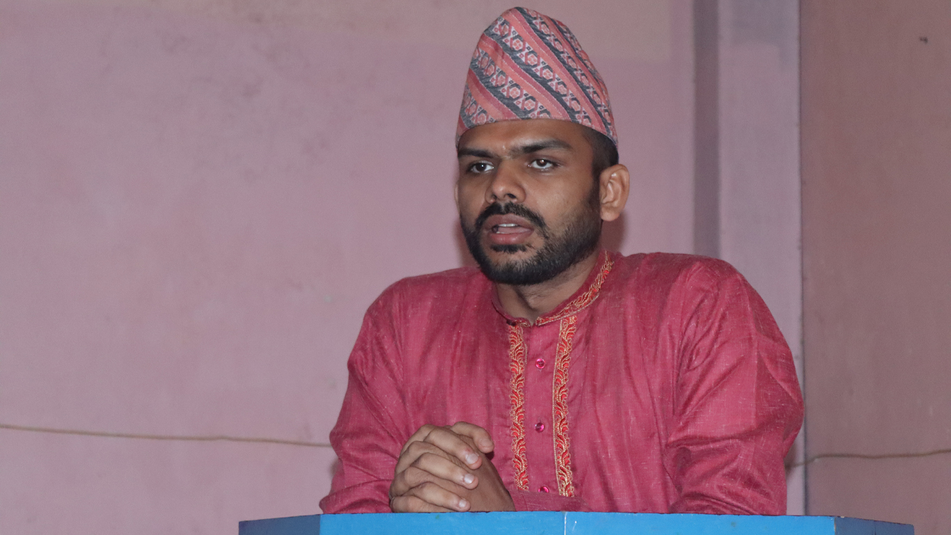 डडेल्धुरामा देउवाका प्रतिस्पर्धी सागर ढकालले पाए चुनाव चिह्न ‘सिरिञ्ज’