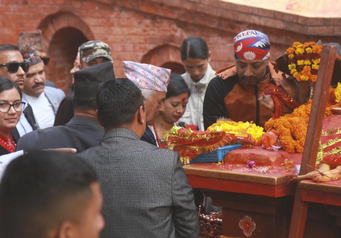 शालीनदीमा राष्ट्रपति  रामचन्द्र पौडेल पूजा, अर्चना गरदै