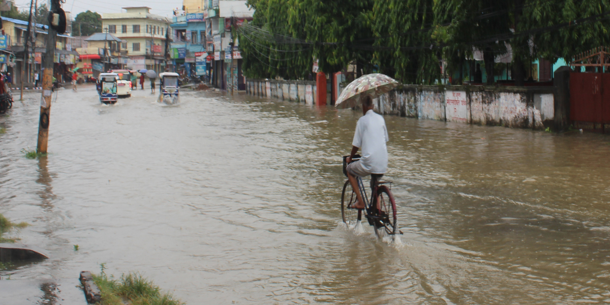 बाढीको उच्च जोखिम भएका क्षेत्रका बासिन्दालाई सतर्क रहन आग्रह