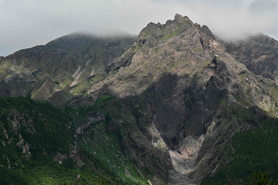 जापानी सत्तारुढ दललाई टोकियोका मतदाताको डन्डा