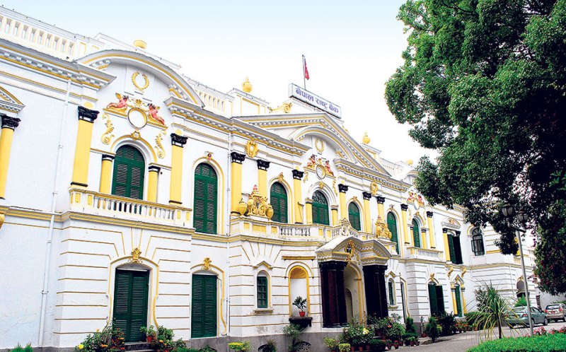 व्याजदर नीतिमा राष्ट्र बैंक कठोर बन्यो, तलमाथि गर्ने बैंक कार्बाहीमा पर्ने