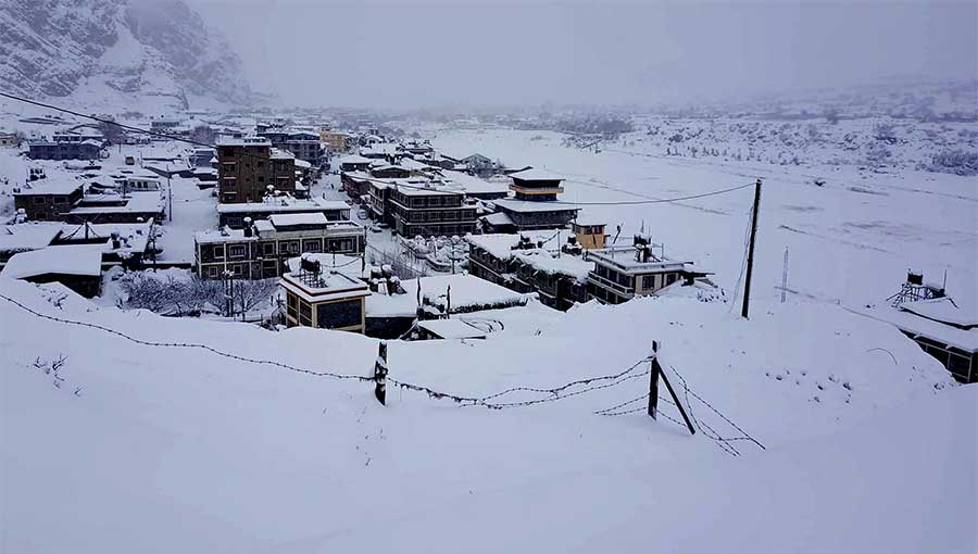 चिसोले बबण्डर मच्यायो, मुस्ताङमा ताल तथा खोलाको पानी जम्यो