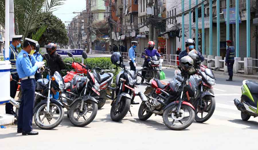 सरकारले हाम्रै लागि लकडाउन गरेको भनी बुझ्नु जरूरी, कर्फयू ननिम्त्याऔं